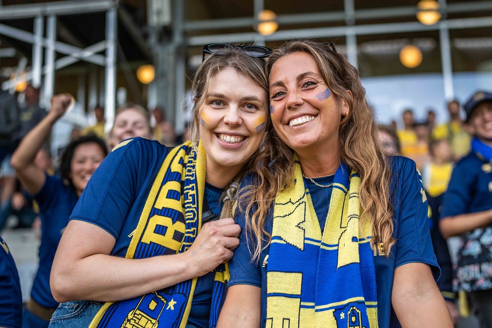 Sara Schou Holm, der stiller op til bestyrelses i Fanafdelingen