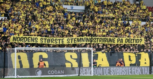 Brøndby-fans før derbyet imod fck den 1. september 2024.