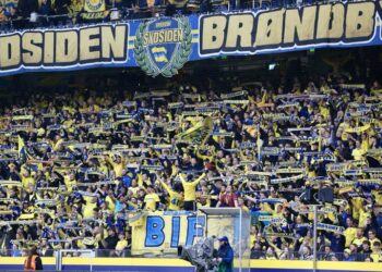 Uddrag af bogen: ”Fodbold er politik: 100 års samspil mellem politik og fodbold”