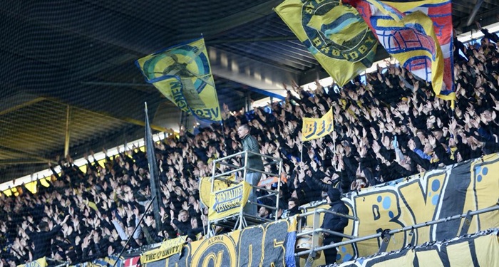 Brøndby-fans imod SIlkeborg på Brøndby Stadion