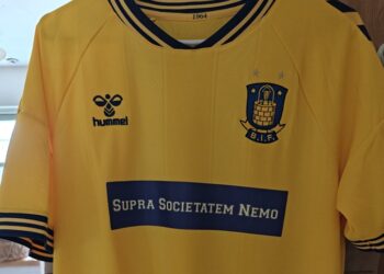 Træt af bettingsponsor på din trøje? Sådan dækker du det