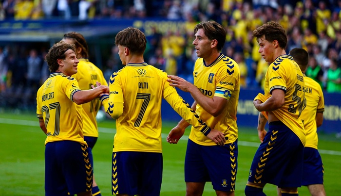 Olti Hyseni fejrer mål for Brøndby imod Sønderjyske.